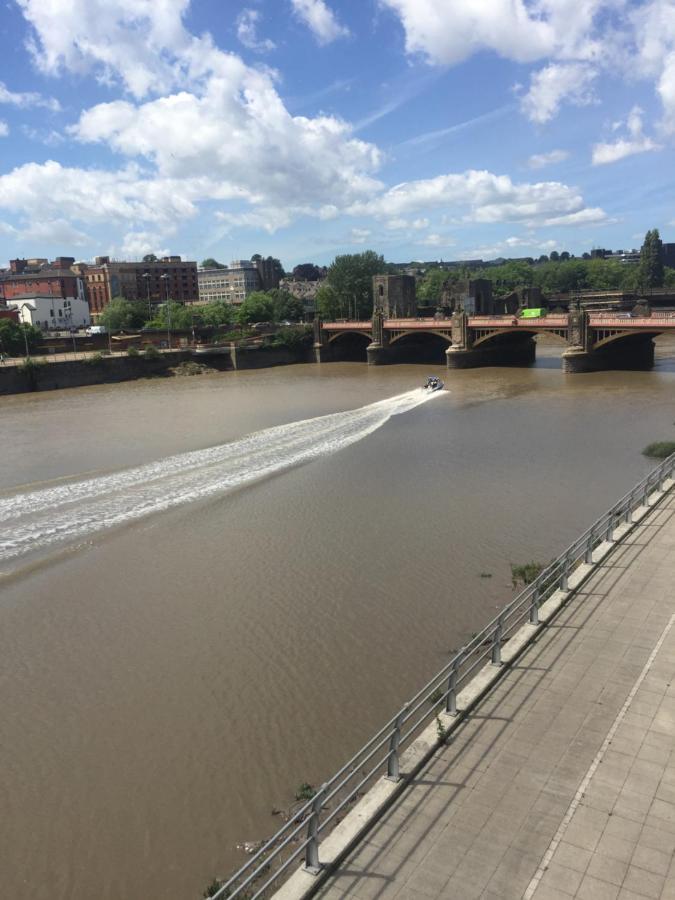 Apartament Raphael Retreat Newport  Zewnętrze zdjęcie